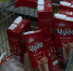 Больше десяти тележек некачественных продуктов обнаружили общественники в череповецком магазине - 35media.Ru
