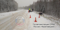 Под Череповцом машина ушла в кювет и перевернулась, водитель в больнице - Город Че