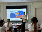 В преддверии Дня Государственного герба Российской Федерации советник директора по воспитанию Татьяна Николаевна Смирнова провела классные часы.