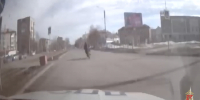 В Череповце подросток на питбайке спровоцировал погоню с опасными маневрами - Город Че